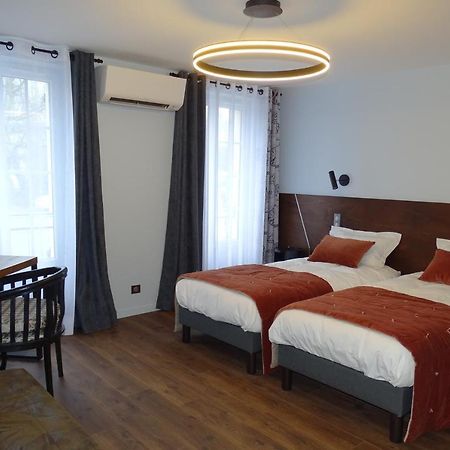 Auberge De La Garenne Saint-Remy-l'Honore Εξωτερικό φωτογραφία